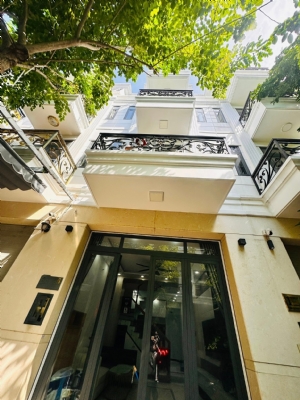 Nhà đẹp khu Vip Thạnh lộc 26 Q12 giá tốt. Lh 0903777639